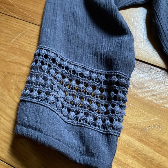 Maurice’s Top - Picture 7 of 7